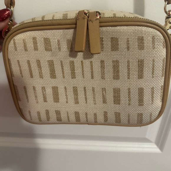 Spartina 449 Cream and Tan Crossbody - Picture 9 of 10